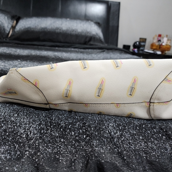 Coach Limited edition lipstick coach shoulder tote - Picture 3 of 12